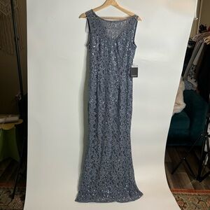 👗 FORMAL GOWN, CLASSY DRESS. NWT. SPARKLY